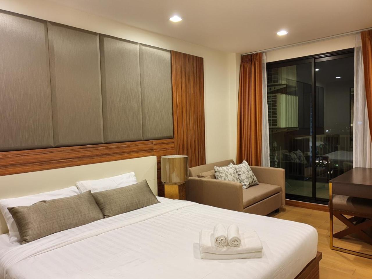The Astra Suites Чиангмай Экстерьер фото