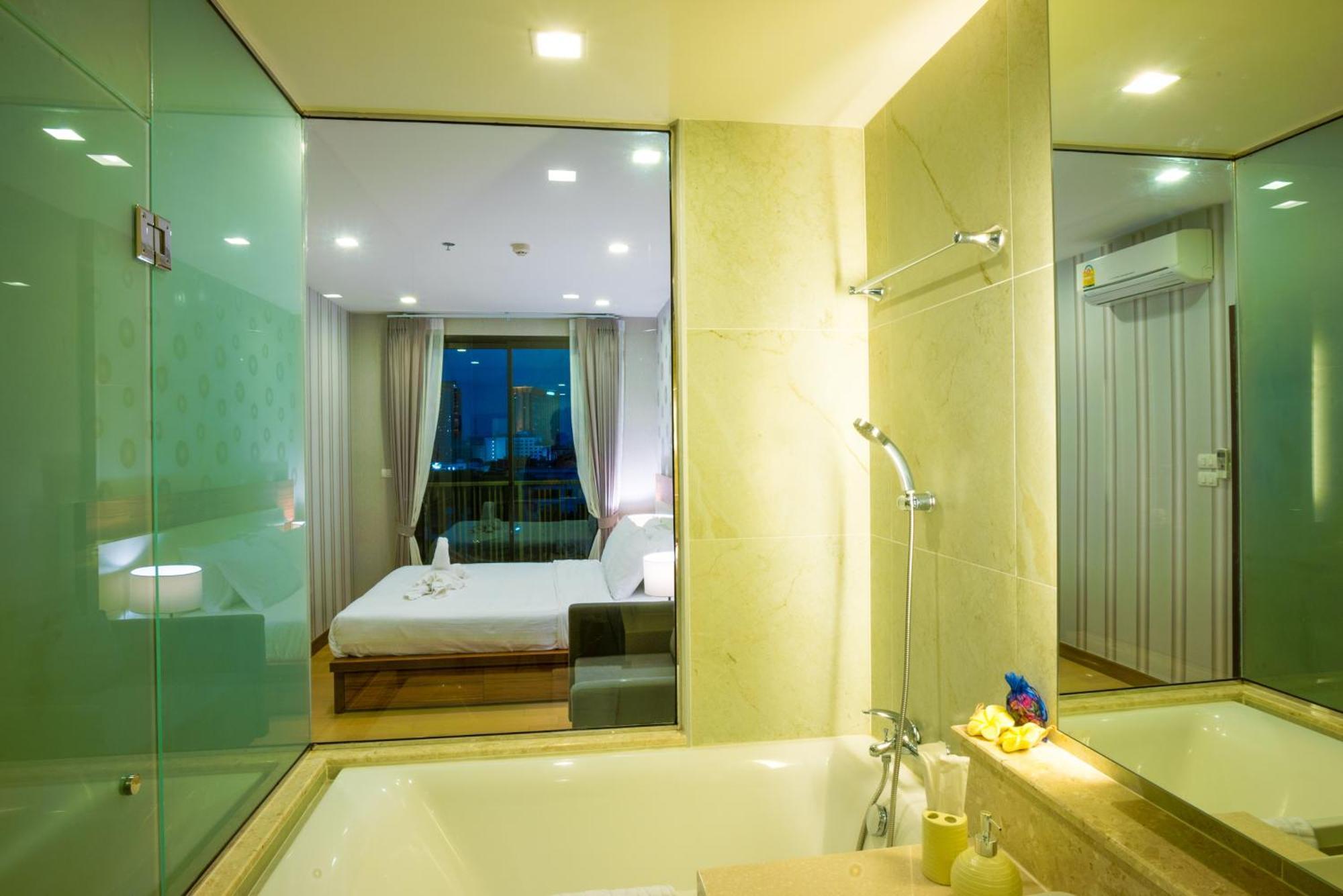 The Astra Suites Чиангмай Экстерьер фото